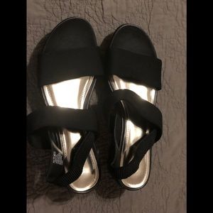 Kenneth Cole Reaction sandals